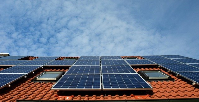 Instalar placas solares en el tejado